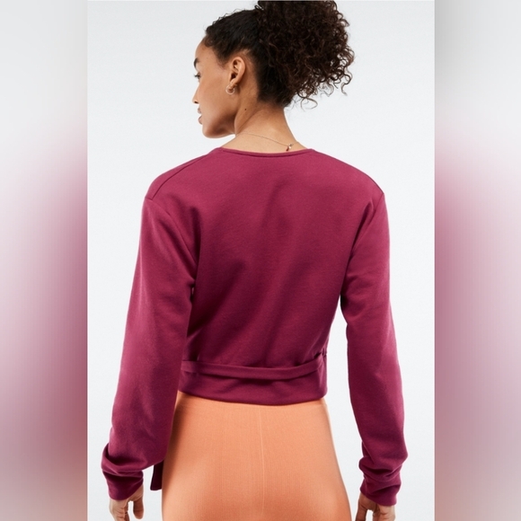 NWT Fabletics Mandy Side Tie Top, Color Cherry Burst/Fresh Apricot Size 4X - Picture 2 of 16